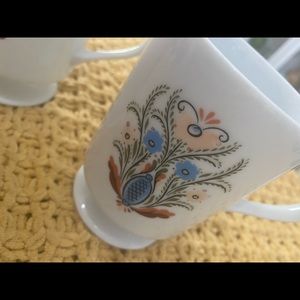 Mugs